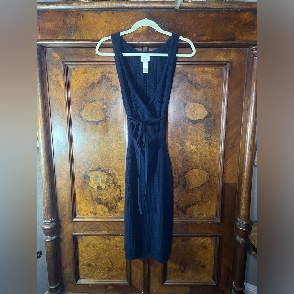 Euc Patou- Wrap Front Cable Knit Dress In Navy Blue. Size S — image 3 of 8